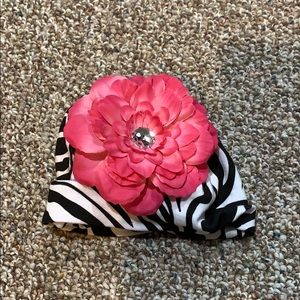 Black & white cotton hat with pink flower